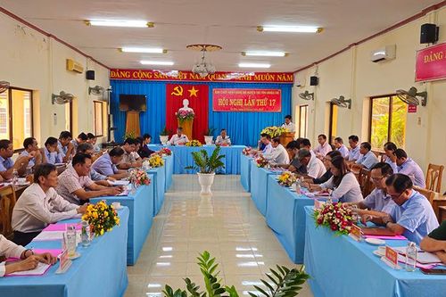 Tri Tôn nỗ lực 'về đích' năm 2024