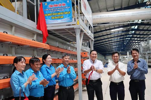 An Giang gắn biển công trình cấp tỉnh trị giá hơn 1,5 tỷ đồng chào mừng Ngày thành lập Công đoàn Việt Nam