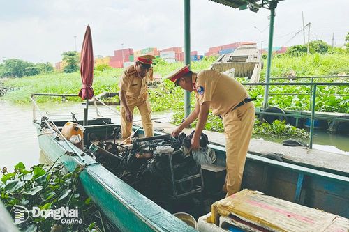 Tăng kiểm soát, ngăn vi phạm pháp luật trên sông