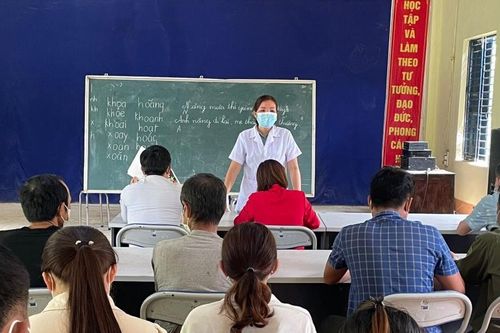Trạm Y tế xã Kim Sơn (Bảo Yên) tuyên truyền phòng bệnh bạch hầu