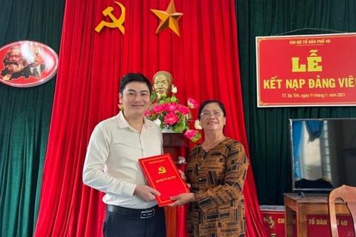 Nỗ lực phát triển đảng viên trong Hội Nông dân Đạ Tẻh