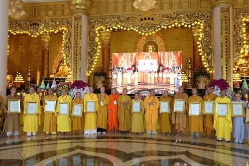 Bình Phước: Phân ban Phật tử dân tộc T.Ư bế mạc khóa tu - hội trại giao lưu văn hóa các dân tộc