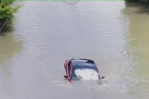 Mưa ngập Toronto