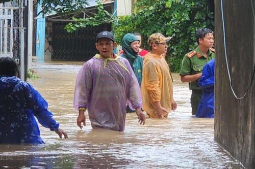 Phú Quốc ngập nặng cục bộ sau mưa lớn: Chuyên gia lý giải