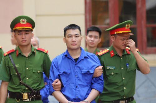 Hai cựu cán bộ công an Hà Tĩnh lĩnh 33 năm tù vì buôn bán ma túy