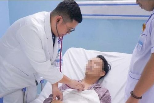 Người đàn ông 46 tuổi ở Thanh Hóa đột ngột ngưng tim khi đang uống cà phê cùng bạn