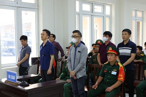 Phan Quốc Việt và các bị cáo trong vụ sai phạm xảy ra tại Học viện Quân y đều được giảm án