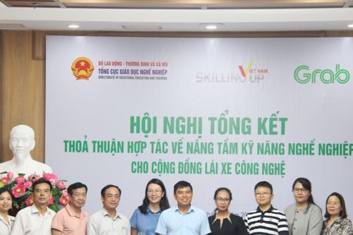Nâng tầm kỹ năng cho hàng nghìn lái xe công nghệ