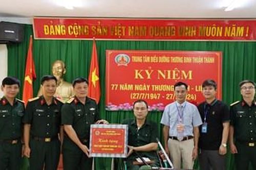Tổng cục Công nghiệp Quốc phòng thăm hỏi, tặng quà thương binh