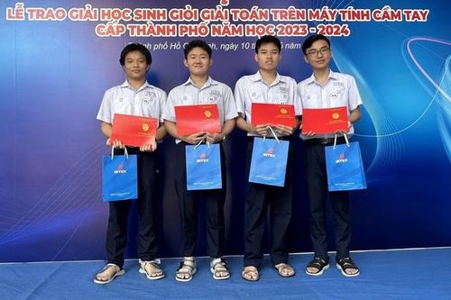 TP. HCM: Một trường có tới 5 thủ khoa và á khoa kỳ thi tốt nghiệp THPT năm 2024