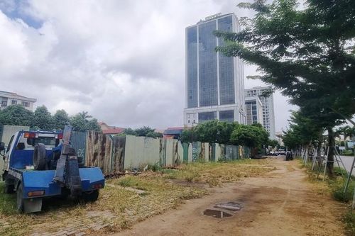 Dự án 'đất vàng' của Tổng Công ty Việt Lào bỏ hoang ở TP Vinh