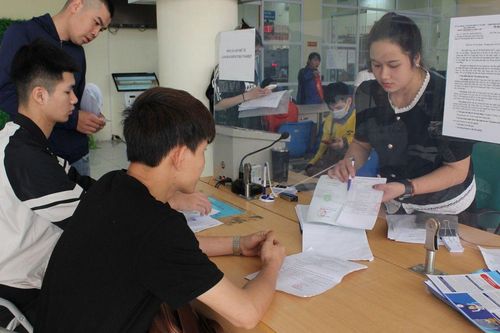 Ném đi cơ hội khi kén việc?