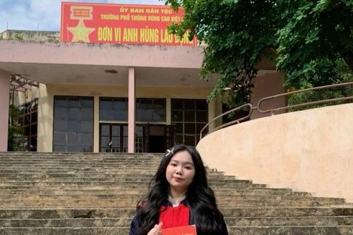 Nữ thủ khoa Thái Nguyên chia sẻ sự chủ động trong học tập