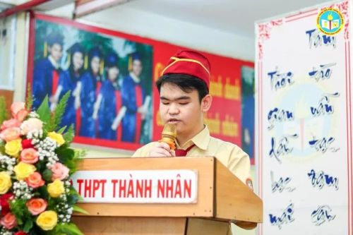 Nam sinh giành 2 điểm 10 môn Lý, Hóa chia sẻ bí quyết học tập
