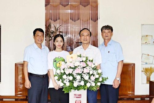Nữ thủ khoa 29,75 điểm khối C toàn quốc đam mê môn Lịch sử
