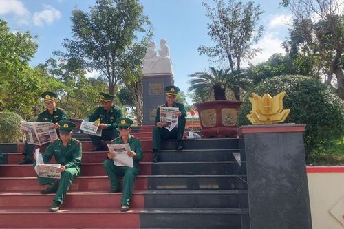 Ánh sáng giữa đường biên (bài 3)