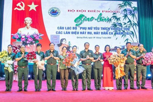 Giao lưu Câu lạc bộ 'Phụ nữ yêu thích và bảo tồn các làn điệu hát ru, hát dân ca' năm 2024