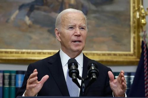 Tổng thống Joe Biden cách ly tại nhà riêng