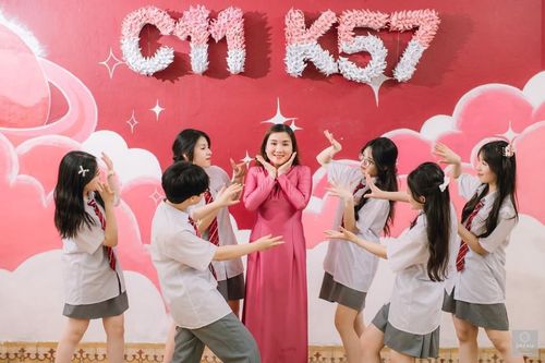 Chia sẻ của cô giáo lớp học có 41/48 học sinh đạt điểm trên 9 môn Ngữ văn tốt nghiệp THPT