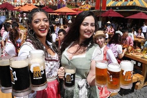 Du khách 'quẩy' tưng bừng trong Lễ hội Bia B'estival trên đỉnh Bà Nà Hills