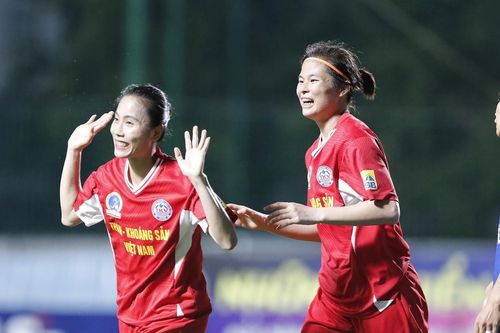 Giải nữ VĐQG 2024: Than KSVN lội ngược dòng thắng Thái Nguyên T&T