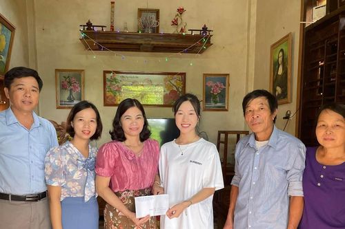 Nữ sinh có điểm thi khối C cao nhất cụm đường 48 với mơ ước trở thành luật sư