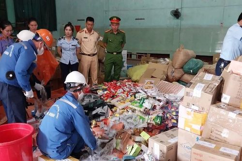 Bắc Giang tổ chức tiêu hủy hàng hóa vi phạm có trị giá trên 850 triệu đồng