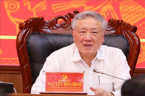 Đồng chí Nguyễn Hòa Bình chủ trì Hội nghị Tòa án các tỉnh có chung đường biên giới Việt Nam