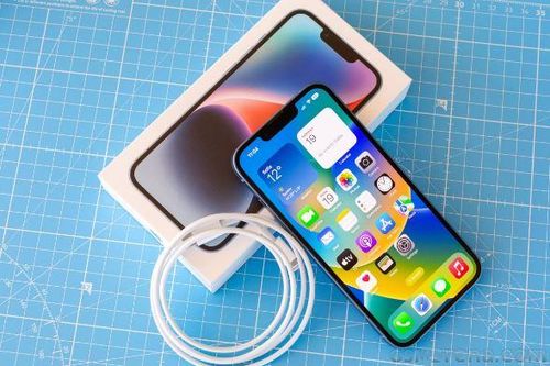 iPhone 14 bán vét kho giá cực rẻ dọn đường cho iPhone 16, chỉ từ 17,5 triệu vẫn đe nẹt Galaxy S24 về hiệu năng