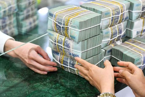 'Cuộc đua' tăng vốn ứng phó với nợ xấu của các nhà băng