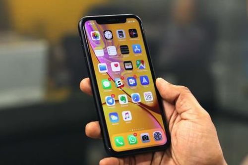 iPhone giá dưới 6 triệu đồng có kích thước màn hình tiêu chuẩn, máy nhiều màu sắc bắt mắt