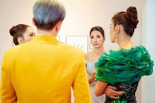 Điều nghiêm trọng đằng sau chuyện 'Thanh Hằng không muốn Hoàng Thùy'