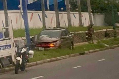 TPHCM: Chạy xe máy ngược chiều, người đàn ông bị ô tô tông tử vong tại chỗ