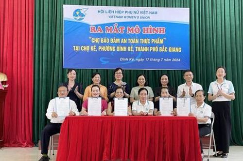 Bắc Giang: Ra mắt mô hình 'Chợ bảo đảm an toàn thực phẩm'