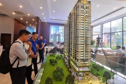 Elizabeth sắp được mua nhà