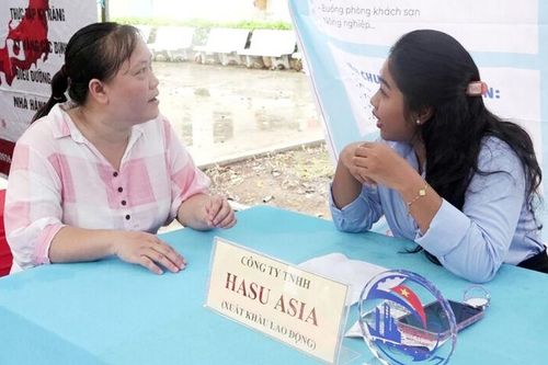 UBND TX. Tân Châu tổ chức Ngày hội tư vấn học nghề, việc làm năm 2024