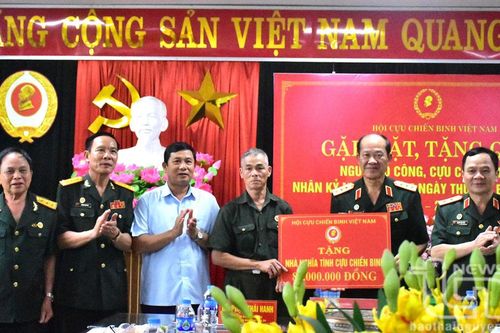 Hội Cựu chiến binh Việt Nam: Tặng quà thương binh, người có công tại Thái Nguyên
