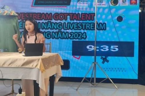 Tranh tài cuộc thi tìm kiếm tài năng livestream