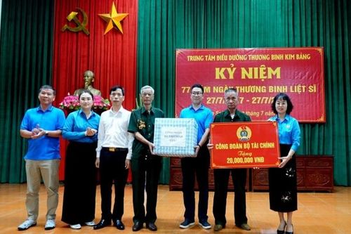 Công đoàn Bộ Tài chính tri ân các thương binh, bệnh binh tại Hà Nam