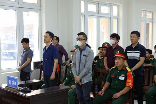 Tổng Giám đốc Việt Á Phan Quốc Việt được giảm 3 năm tù trong vụ án tại Học viện Quân y