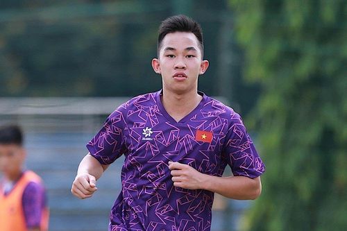 Vì sao U19 Việt Nam loại cầu thủ Việt kiều từng lên tuyển trẻ Czech?