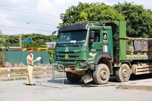 Xe 'hổ vồ' chở quá tải làm chết 4 mẹ con, chủ doanh nghiệp không thể vô can