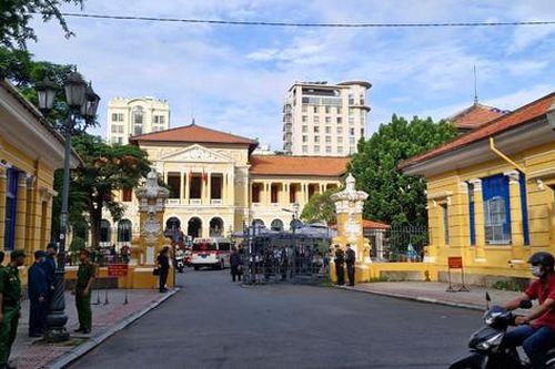 An ninh thắt chặt trước phiên xét xử sơ thẩm 'đại án' ở Cục Đăng kiểm Việt Nam