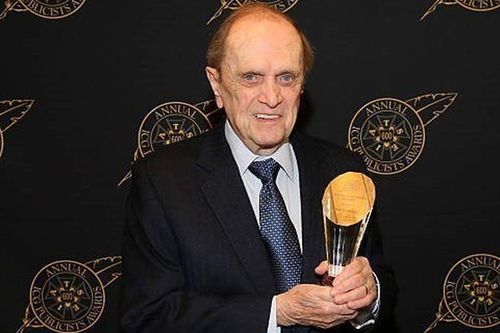 Huyền thoại hài kịch Bob Newhart qua đời ở tuổi 94