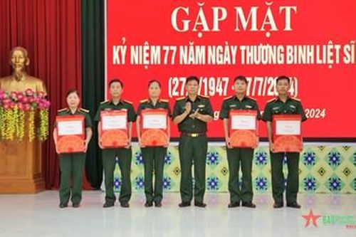 Bộ CHQS tỉnh Tuyên Quang gặp mặt tri ân thân nhân gia đình chính sách