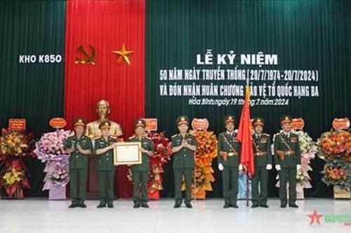 Kho K850 kỷ niệm 50 năm Ngày truyền thống và đón nhận Huân chương Bảo vệ Tổ quốc hạng Ba