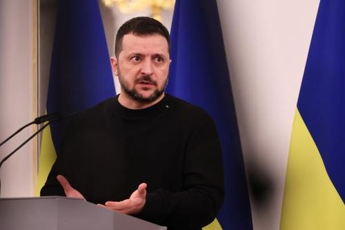 Ukraine sắp tăng thuế để mua vũ khí và trả lương cho quân nhân