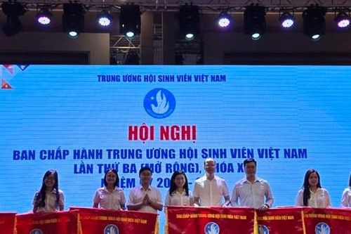 Hội nghị Ban Chấp hành Trung ương Hội Sinh viên Việt Nam lần thứ 3: Kiện toàn 11 đồng chí tham gia Ban Chấp hành