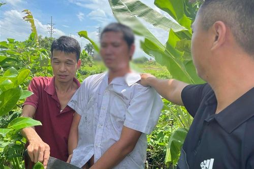 Cướp tài sản, dùng dao chống lại Công an khi bị vây bắt
