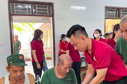 Niềm vui của người có công ở Nghệ An khi tăng mức chuẩn trợ cấp